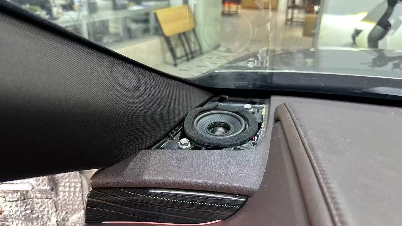 汽车音响高音位置复听